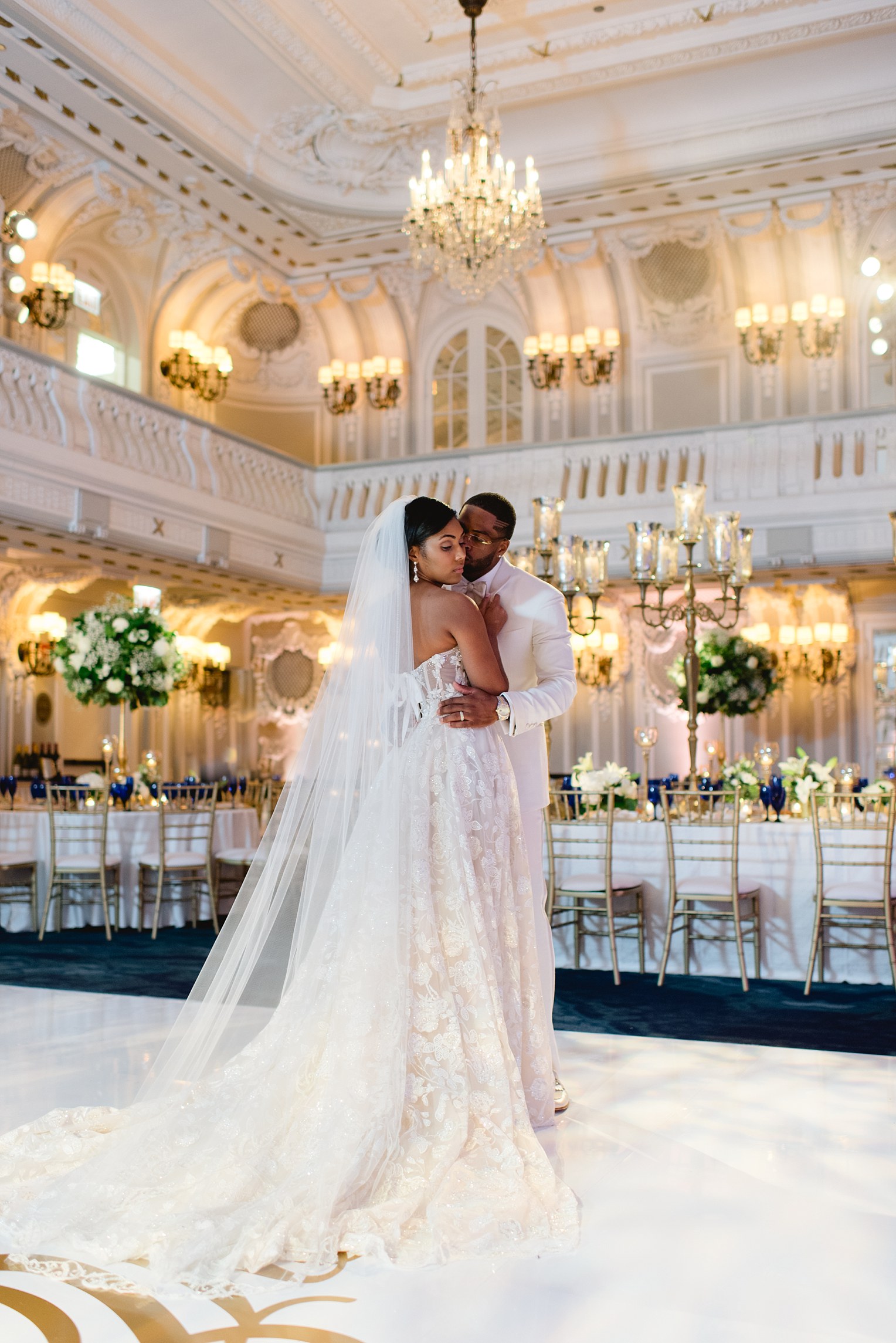 Kortni & Marcus | Downtown Chicago Wedding at The Blackstone Hotel | Niki  Marie Photography